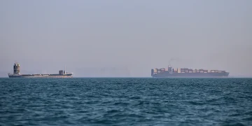 التهديداتُ تُغرق السلام في مياه الخليج