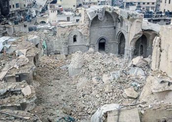 أهالي دير الزور يجددون مطالبهم بإعادة الإعمار وإنهاء سنوات الإهمال